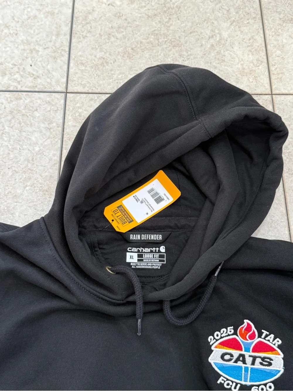Carhartt Black Pullover Hoodie with Small Chest Graphic - Picture 6 of 6